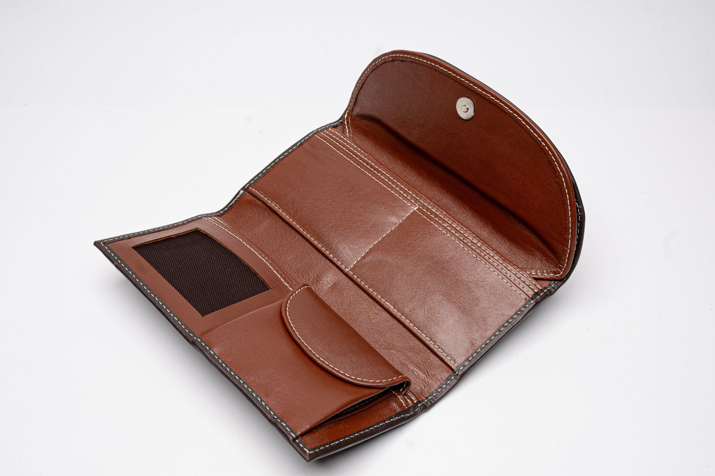 Elegant Leather Wallet – Classic Bifold Design