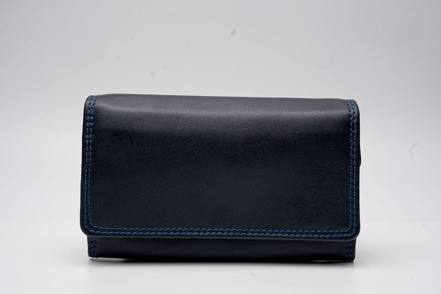 Midnight Blue Leather Wallet – Sleek & Stylish