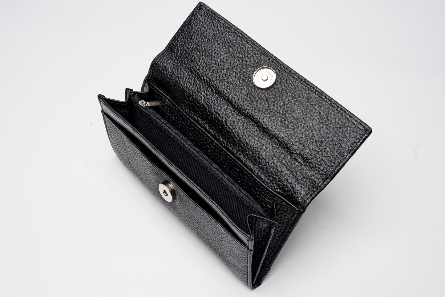 Classic Black Leather Wallet – Timeless Elegance