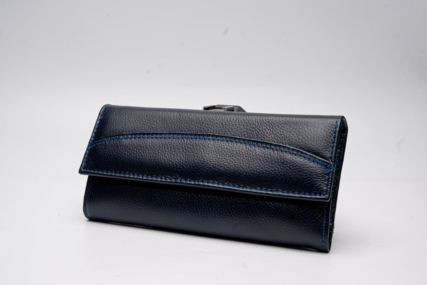 Midnight Blue Leather Wallet – Refined Elegance