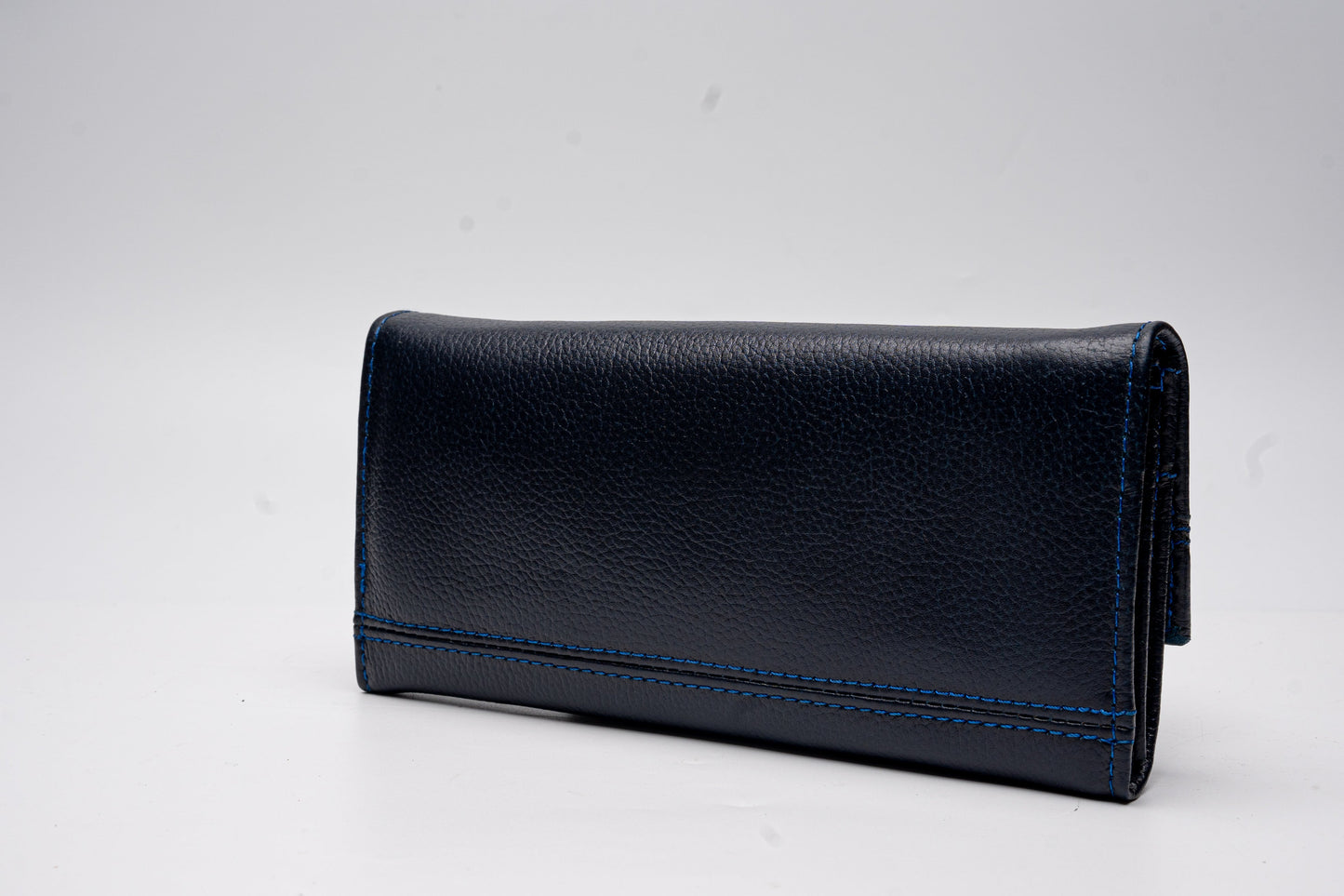 Midnight Blue Leather Wallet – Refined Elegance