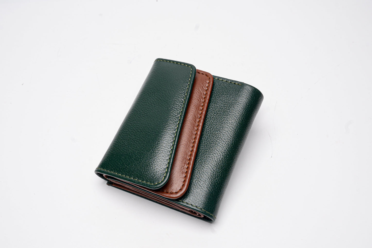 Dual-Tone Green & Brown Leather Wallet – Classic Elegance